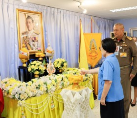 พิธีรับพระราชทานเข็มที่ระลึกตราสัญลักษณ์งานเฉลิมพระเกียรติพระบาทสมเด็จพระเจ้าอยู่หัว เนื่องในโอกาสพระราชพิธีมหามงคลเฉลิมพระชนมพรรษา ๖ รอบ ๗๒ พรรษา ๒๘ กรกฎาคม ๒๕๖๗ ... พารามิเตอร์รูปภาพ 21