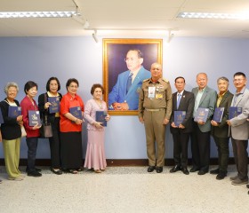 พลเรือเอก พงษ์เทพ หนูเทพ องคมนตรี ประธานกรรมการบริหาร ... พารามิเตอร์รูปภาพ 20