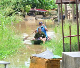 นายอดิเทพ กมลเวชช์ ผู้ว่าราชการจังหวัดพิจิตร ... พารามิเตอร์รูปภาพ 1