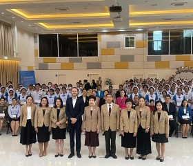 นางโสภา ชมภูศรี ผู้ช่วยหัวหน้าสำนักงาน ... พารามิเตอร์รูปภาพ 1