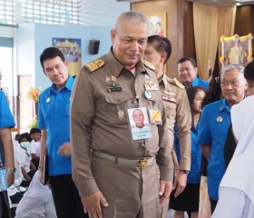 พลเรือเอก พงษ์เทพ หนูเทพ องคมนตรี ... พารามิเตอร์รูปภาพ 4