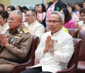 พลอากาศโท ภักดี แสง-ชูโต กรรมการบริหารและเลขาธิการ ... พารามิเตอร์รูปภาพ 2