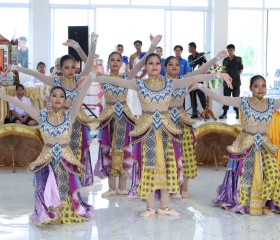 พลเรือเอก พงษ์เทพ หนูเทพ องคมนตรี ... พารามิเตอร์รูปภาพ 5