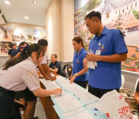 พลเรือเอก พงษ์เทพ หนูเทพ องคมนตรี ... พารามิเตอร์รูปภาพ 21