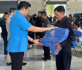 นายชัยนรงค์ วงศ์ใหญ่ ผู้ว่าราชการจังหวัดน่าน ... พารามิเตอร์รูปภาพ 3