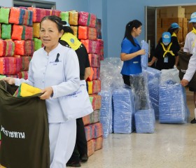 พลเรือเอก พงษ์เทพ หนูเทพ องคมนตรี ... พารามิเตอร์รูปภาพ 29