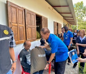 นายวิลาศ รุจิวัฒนพงศ์ รองประธานฝ่ายบรรเทาทุกข์ ... พารามิเตอร์รูปภาพ 21