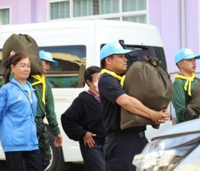 พระบาทสมเด็จพระเจ้าอยู่หัว ทรงพระกรุณาโปรดเกล้าฯ ให้ พลเอก ... พารามิเตอร์รูปภาพ 1