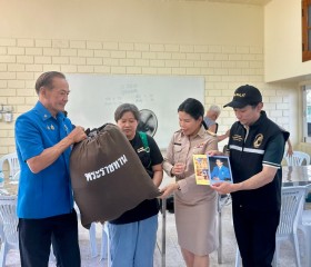 นายวิลาศ รุจิวัฒนพงศ์ รองประธานฝ่ายบรรเทาทุกข์ ... พารามิเตอร์รูปภาพ 3