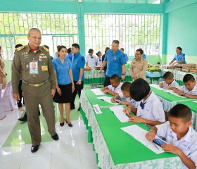 พลเรือเอก พงษ์เทพ หนูเทพ องคมนตรี ... พารามิเตอร์รูปภาพ 16