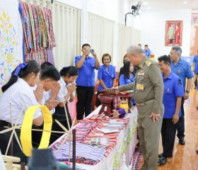 พลเรือเอก พงษ์เทพ หนูเทพ องคมนตรี ... พารามิเตอร์รูปภาพ 3