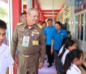 พลเรือเอก พงษ์เทพ หนูเทพ องคมนตรี ... พารามิเตอร์รูปภาพ 24
