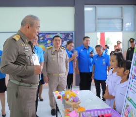 พลเรือเอก พงษ์เทพ หนูเทพ องคมนตรี ... พารามิเตอร์รูปภาพ 11