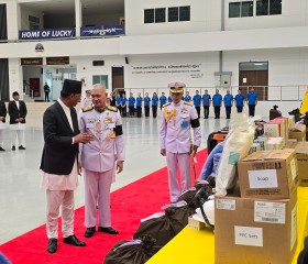 พระบาทสมเด็จพระเจ้าอยู่หัว และสมเด็จพระนางเจ้า ฯ ... พารามิเตอร์รูปภาพ 49