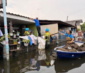 พลเรือเอก พงษ์เทพ หนูเทพ องคมนตรี ... พารามิเตอร์รูปภาพ 16