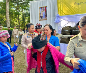 นายพลากร สุวรรณรัฐ องคมนตรี นายกมูลนิธิราชประชานุเคราะห์ ... พารามิเตอร์รูปภาพ 35