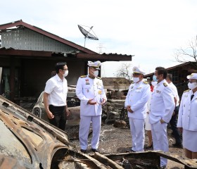 พระบาทสมเด็จพระเจ้าอยู่หัว และสมเด็จพระนางเจ้าฯ ... พารามิเตอร์รูปภาพ 8