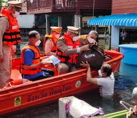 พลเรือเอก พงษ์เทพ หนูเทพ องคมนตรี เชิญสิ่งของพระราชทาน ... พารามิเตอร์รูปภาพ 5